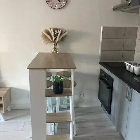 Casa Cosy Apartment Saint-Laurent-du-Var